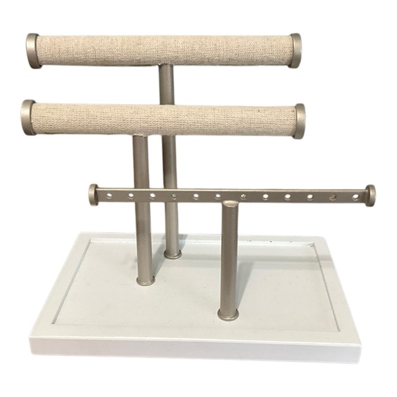 Bundle of 2 Jewelry Organizers Faux Wood and White and Silver Metal - Picture 11 of 14